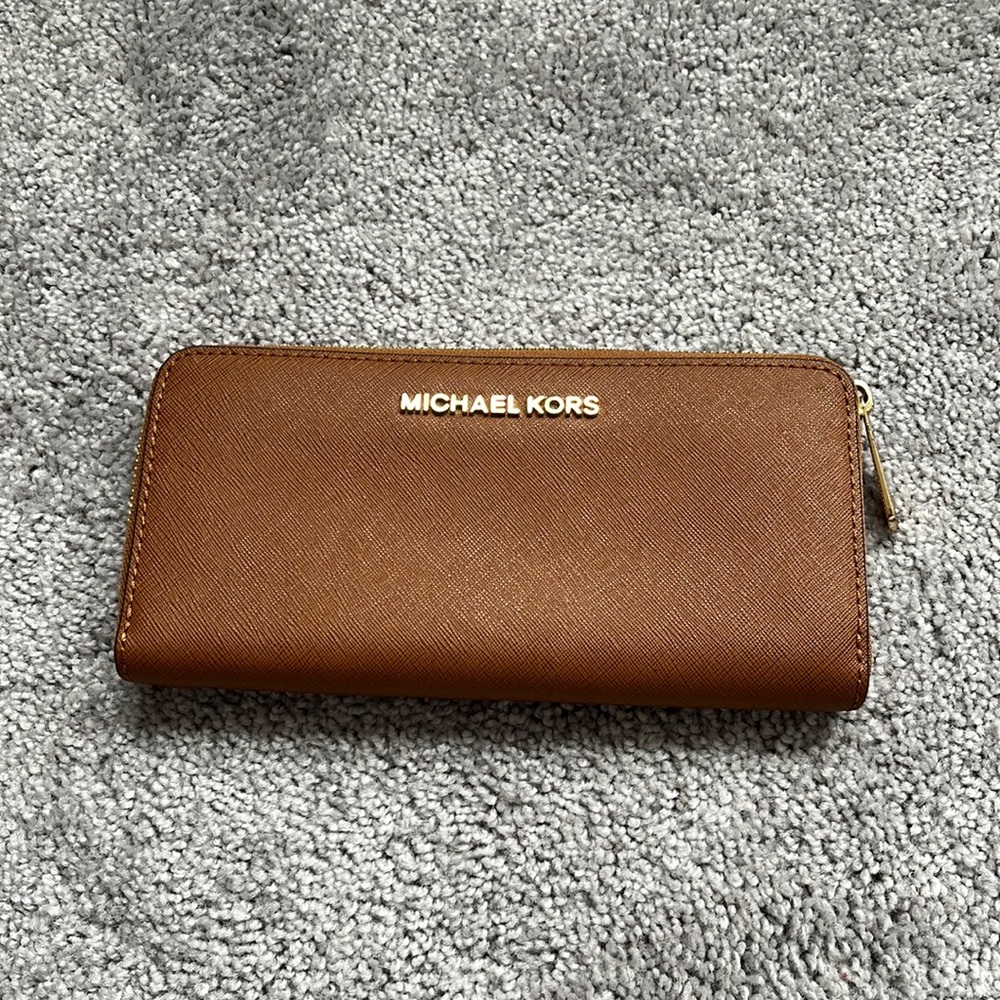 Michael Kors continental wallet